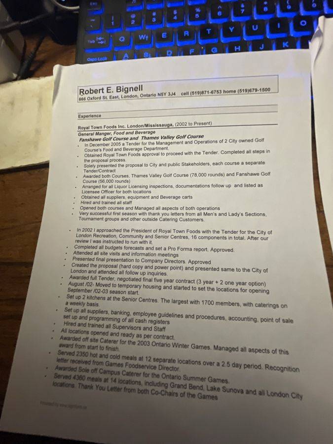 First page of Bob's food-service résumé